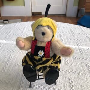 Vintage 1982 1993 Muffy VanderBear “Bee Keeper” Plush 8" With Hang Tag Kawaii